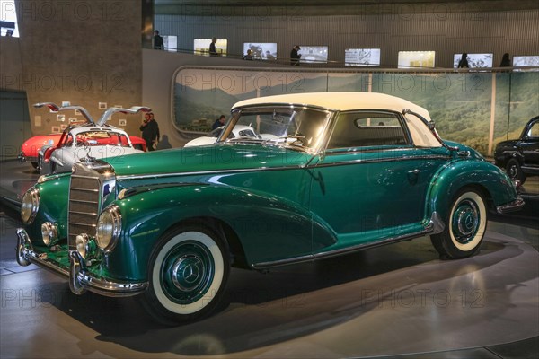 Mercedes-Benz 300 S Cabriolet A, Mercedes-Benz Museum, Stuttgart, Baden-Wuerttemberg, Germany,