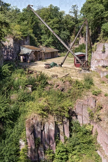 Disused Michelnau quarry, Michelnau tuff, red basalt, red lava, cinder agglomerate, Tertiary