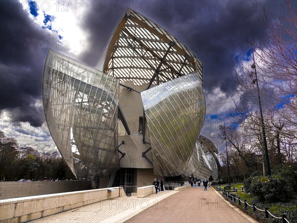 Paris 16e arr, The modern architecture of Louis Vuitton Foundation by Frank Gehry. Ile de France,