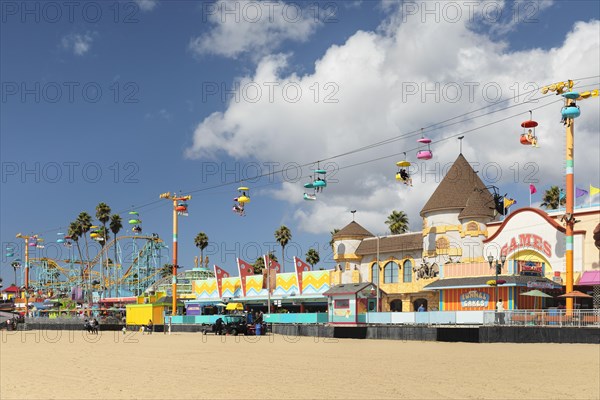 Amusement park at the Santa Cruz Beach Board Walk, California, USA, Santa Cruz, California, USA,
