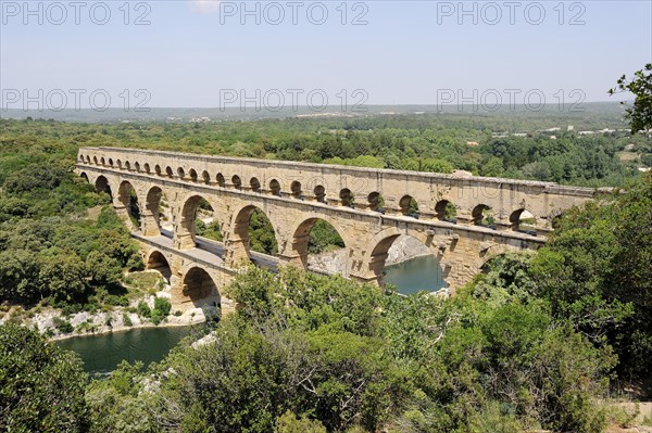 Pont du Gard, Roman aqueduct over the River Gardon, Vers-Pont-du-Gard, Languedoc-Roussillon, South