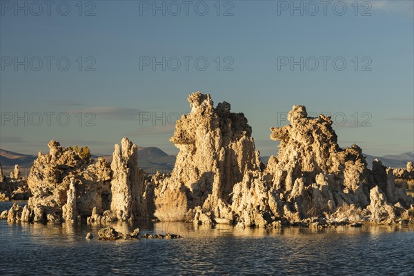 Tufa formations at Mono Lake, Mono Lake Tufa State Reserve, California, USA, Mono Lake Tufa State