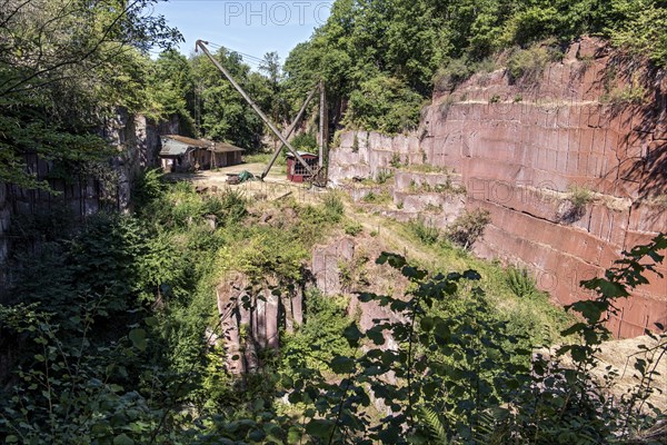 Disused Michelnau quarry, Michelnau tuff, red basalt, red lava, cinder agglomerate, Tertiary