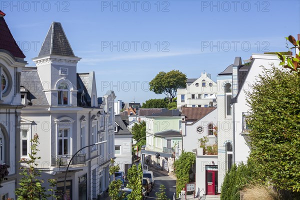 Villas in the Treppenviertel, residential building, Blankenese district, Hamburg, Germany, Europe
