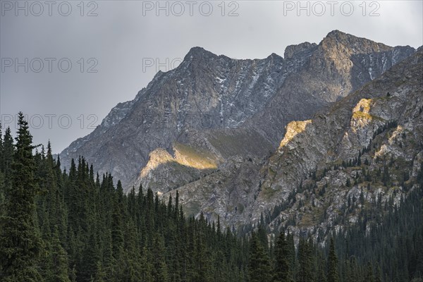 Dramatic mountains and rocks, mountain valley, Chong Kyzyl Suu Valley, Terskey Ala Too, Tien-Shan