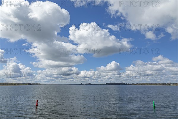 Clouds over the Schlei between Arnis and Lindaunis, buoys, buoys, red, green, fairway,