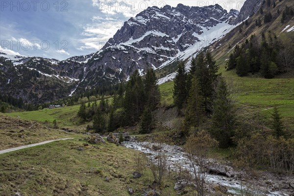 Gemstelbach, behind Widderstein, Gemsteltal, Mittelberg, Kleinwalsertal, Vorarlberg, Allgaeu Alps,