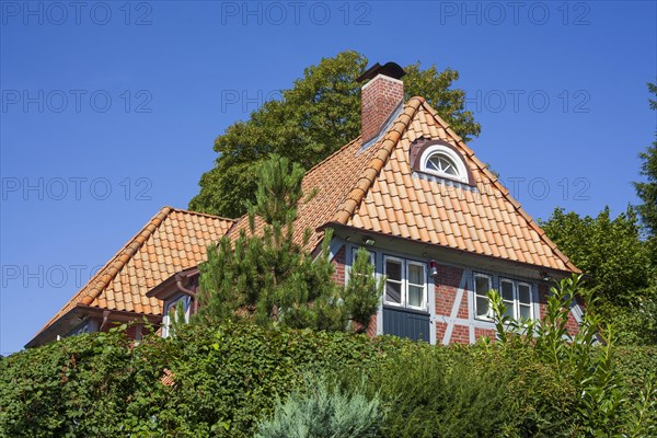 Old half-timbered house in the Treppenviertel, residential building, Blankenese district, Hamburg,