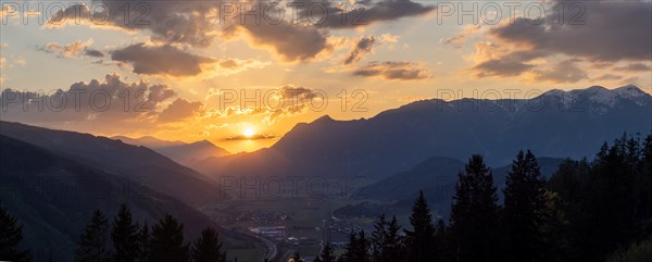 Sunset over the Liesingtal, in the evening light the village Kraubath, Schoberpass federal road,