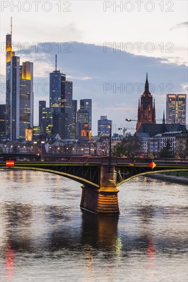 Skyline and banking district at sunset, twilight, Tower 185, Commerzbank, HelaBa, Hessische