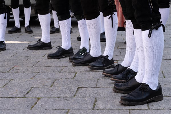 Opening of the Deggendorf Spring Festival 2024 on the upper town square, men in traditional