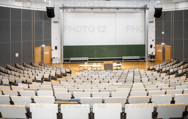 View from the rows of seats into an empty lecture theatre, interior photo, Department of Mechanical