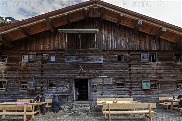 Naturalpe Gemstel-Schoenesboden-Alpe, Gemsteltal, Mittelberg, Kleinwalsertal, Vorarlberg, Allgaeu