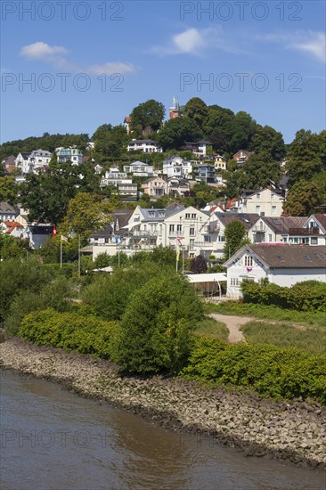 Suellberg with Elbufer with villas and residential buildings, Blankenese district, Hamburg,