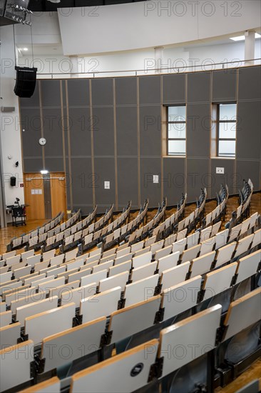 Rows of seats in an empty lecture theatre, interior photo, Department of Mechanical Engineering,