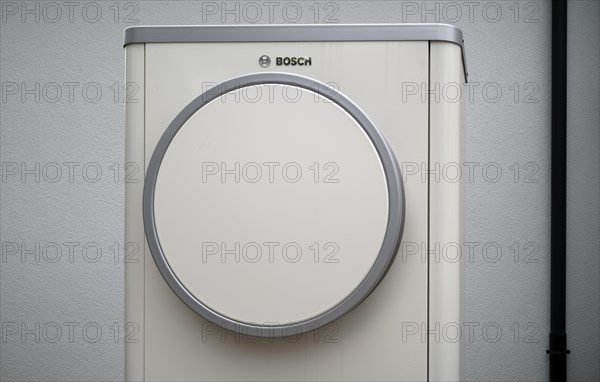 Bosch Compress 7400i AW air-to-water heat pump, logo, outdoor unit, building services, Stuttgart,