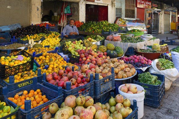 Vegetable stand, Mardin bazaar, Turkey, Asia