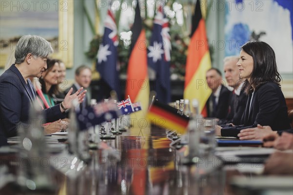 (R-L) Annalena Baerbock (Alliance 90/The Greens), Federal Foreign Minister, and Penny Wong, Foreign
