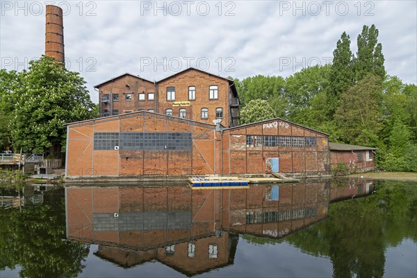 Former honey factory, Veringkanal, reflection, Wilhelmsburg, Hamburg, Germany, Europe