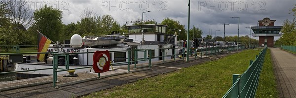The motor tanker Wiki enters the lock system Wanne-Eickel, Neue Suedschleuse, Rhine-Herne Canal,