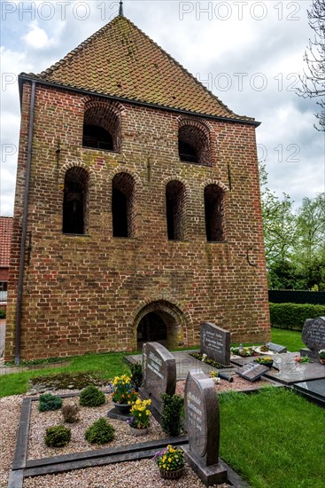 Protestant Reformed Church in Midlum, leaning bell tower, municipality of Jemgum, district of Leer,