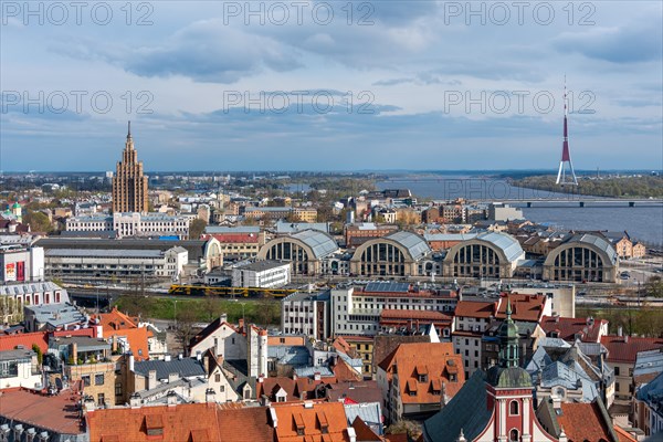 View of the Moscow suburb with the Academy of Sciences (l) and the central market (r), behind it on
