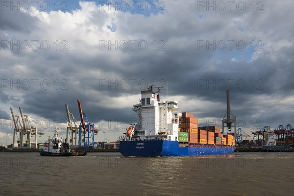 Container ship in the harbour, Oevelgoenne, Oat, Germany, Europe