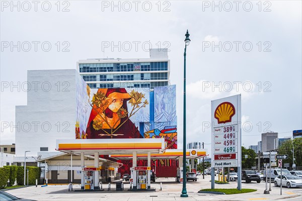 Shell, 401 SW 8th St, Little Havana, Miami, Florida, USA, North America