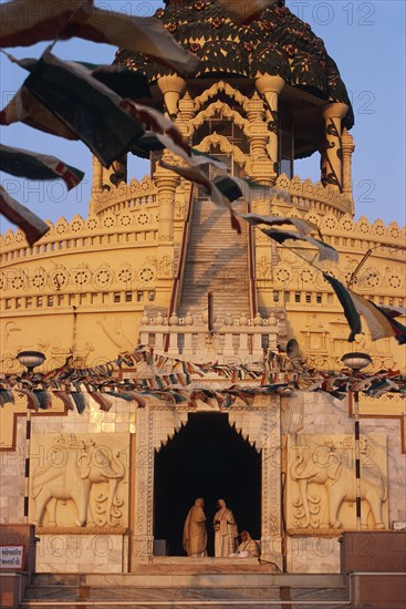 Jain nuns at the entrance of a jain temple, jain pilgrimage site, Palitana, Gujarat, India. They