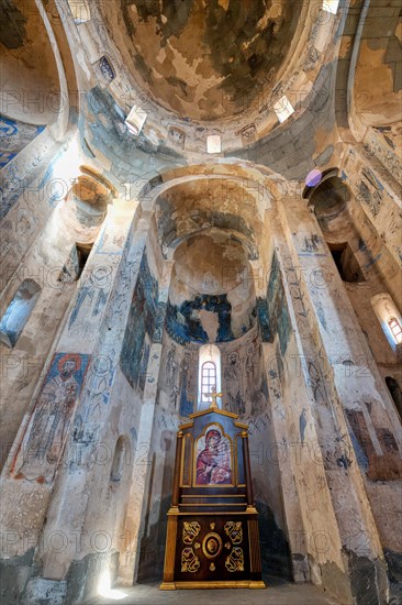 10th century Akdamar Armenian Church of the Holy Cross, Interior, Akdamar Island, Turkey, Asia