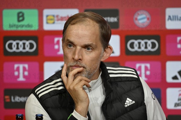 Coach Thomas Tuchel FC Bayern Munich FCB pensive, Press conference, PK, Allianz Arena, Munich,