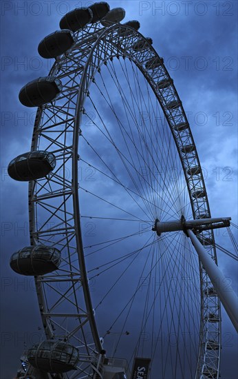 Ferris wheel, the London Eye in the evening, London, England, Great Britain