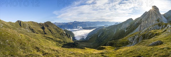 Panorama, mountain valley and mountain panorama in the morning light, view into Winkler Tal with
