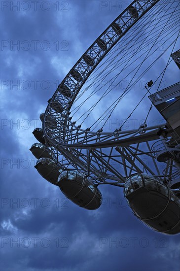 Ferris wheel, the London Eye in the evening, London, England, Great Britain