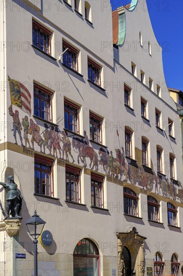 Wall fresco since 1910 Nuremberg bric-a-brac goes through all the land at the IHK building,