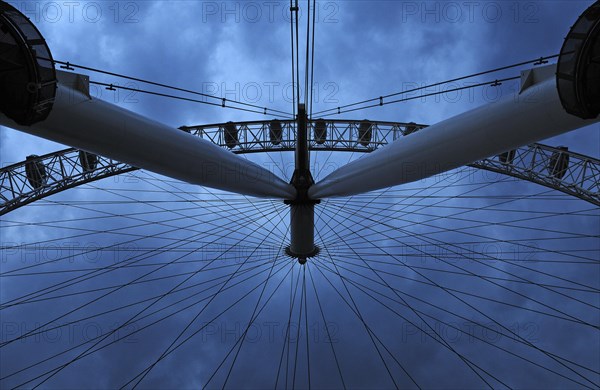 Ferris wheel, the London Eye in the evening, London, England, Great Britain