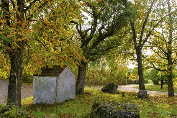 Chapel on the Ries Panorama Trail near Hainsfarth, Ries crater rim, Noerdlinger Ries, Swabia,