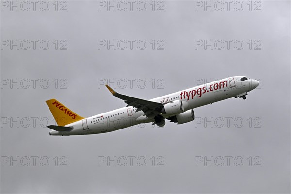 Pegasus aircraft, Airbus A321neo, TC-RBN