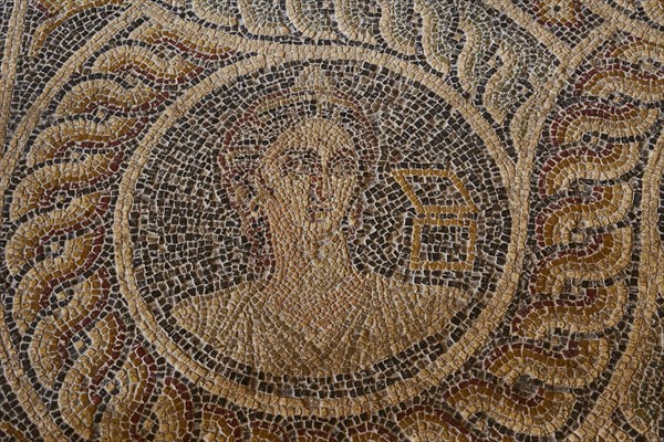 Calliope, the beautiful-voiced muse, Mother of Orpheus, Muse of Heroic Poetry, Writing tablet, One