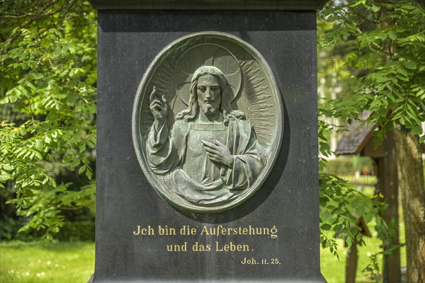 Gravestone, Jesus Christ, forest brook Cemetery, Offenburg, Baden-Wuerttemberg, Germany, Europe