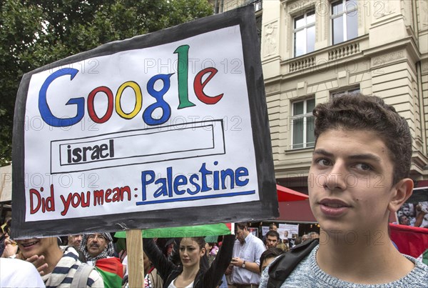Al Quds Demo. Over 1000 people demonstrate against Israel's military attacks in the Gaza Strip,