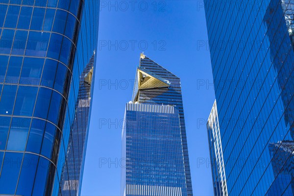 The Edge is the name of New York's highest viewing platform on the skyscraper at 30 Hudson Yards,
