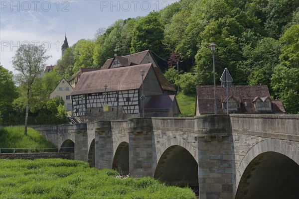 View of the stone bridge and the old town, Jagst weir, river weir, Kirchberg, Jagsttal, Jagst,