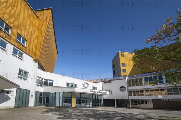 View of the Philharmonie, Kulturforum, Kemperplatz, architect Hans Scharoun, Berlin-Tiergarten,