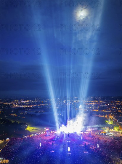 A total of around 200, 000 people attended the 4 concerts by the German band Rammstein in the