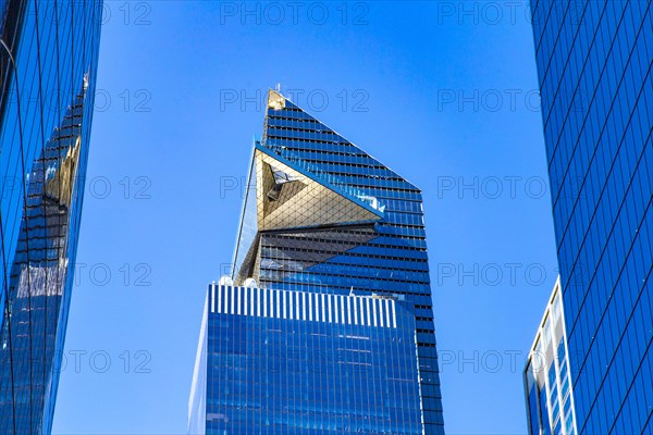 The Edge is the name of New York's highest viewing platform on the skyscraper at 30 Hudson Yards,
