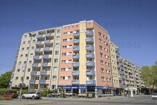 Gewobag, residential building, Martin-Luther-Strasse, Schoeneberg, Berlin, Germany, Europe