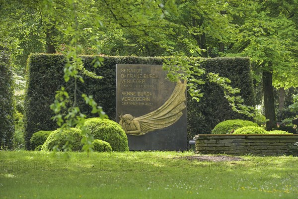 Grave of publisher Franz Burda and publisher Aenne Burda, Weingarten City Cemetery, Offenburg,