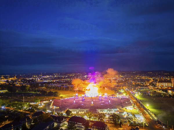 A total of around 200, 000 people attended the 4 concerts by the German band Rammstein in the