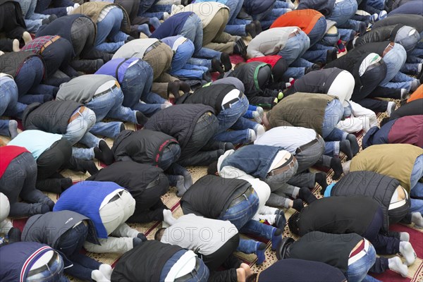 Muslims in Berlin gathered for prayer on 1 May 2015 at the Dar Assalam Mosque, Neukoelln Meeting